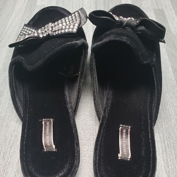 Victoria’s Secret Rhinestone Bow Slide - Picture 3 of 3